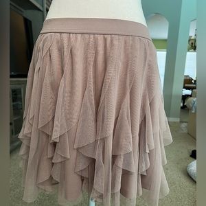 LC Lauren Conrad Tulle Miniskirt size medium taupe
